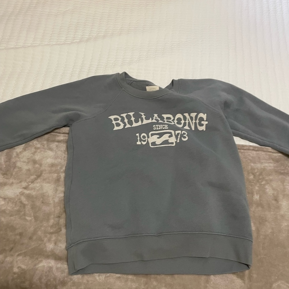 billabong crewneck